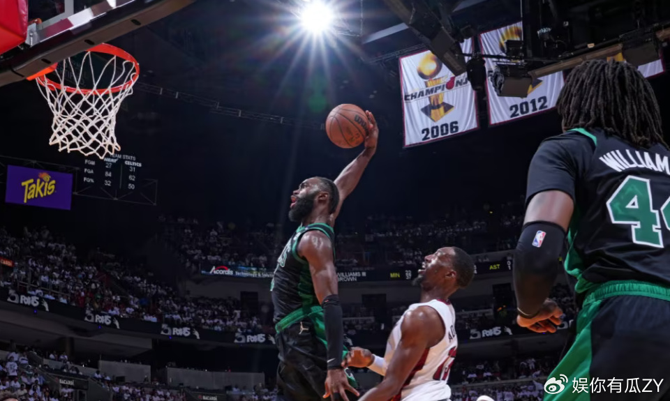 爱游戏-保罗被裁登全美热搜